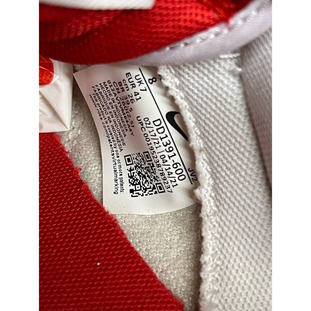 Nike Dunk Low Retro Championship Red DD1391-600  Size 8‎
